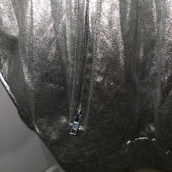 NWT CHICO'S FOILED FAUX SUEDE BOMBER JACKET LONG SLEEVE Size 3 - Picture 6 of 8